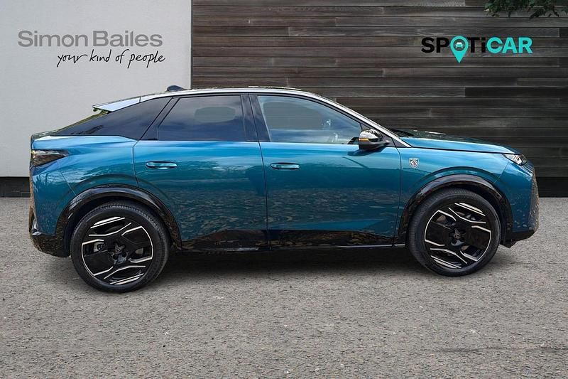 Used Peugeot e-3008 GT 152 kW (207 HP) 2024 Blue SUV