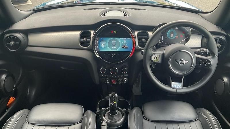Usado Mini Cooper S Exclusive 176 HP (129 kW) 2024 Azul Citadino
