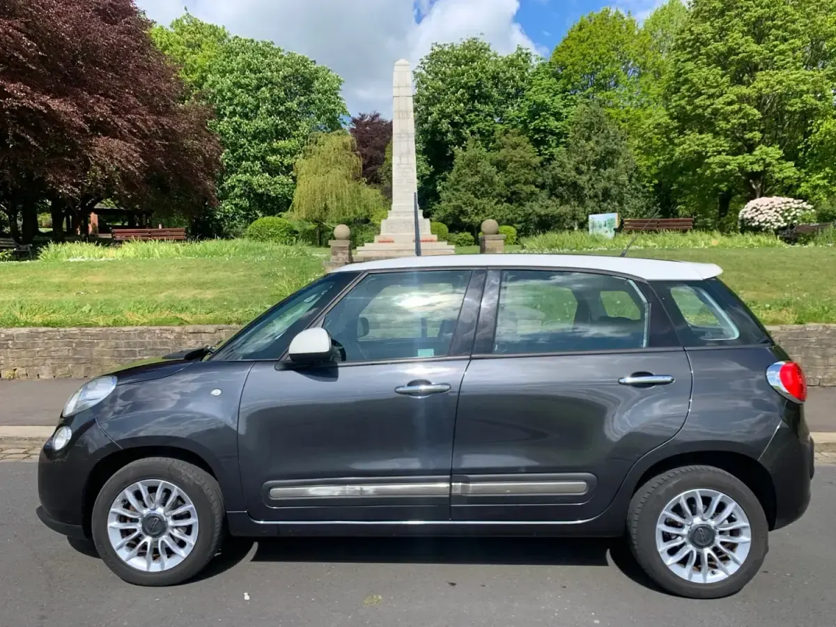 Usado Fiat 500L Lounge 85 HP (62 kW) 2014 Cinzento Monovolume