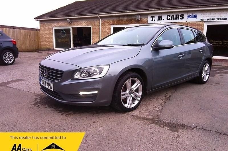 Used Volvo V60 SE 190 HP (139 kW) 2017 Grey Estate