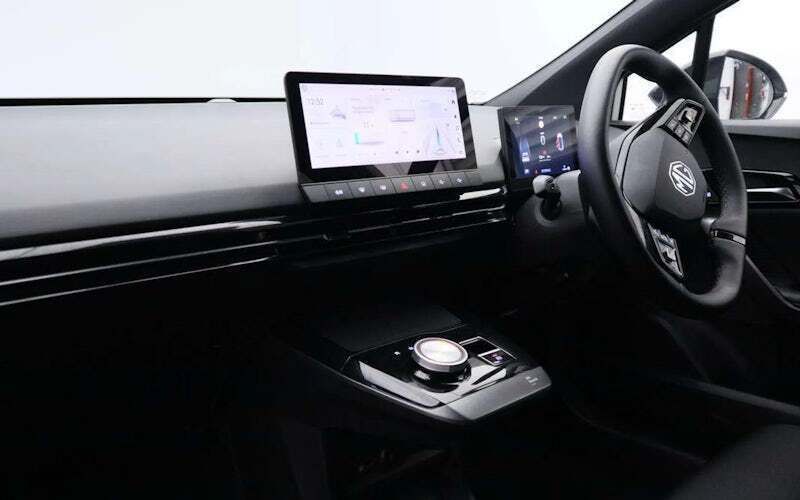 Used MG MG4 EV Trophy 150 kW (204 HP) 2024 Hatchback