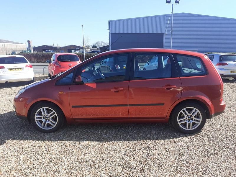 Used Ford C-MAX Zetec 115 HP (84 kW) 2005 Orange MPV