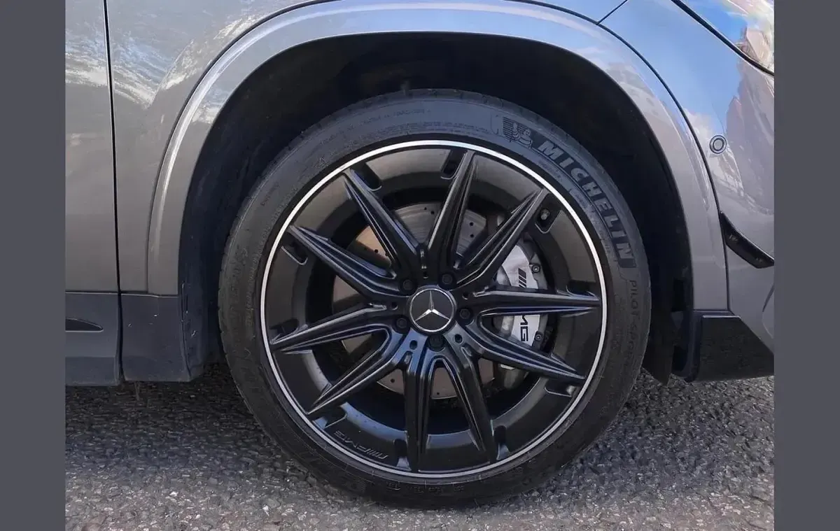 Used Mercedes GLA35 AMG Premium Plus 306 HP (225 kW) 2025 Grey SUV