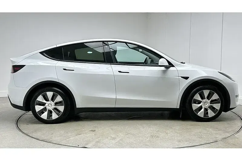 Used Tesla Model Y RWD 219 kW (299 HP) 2023 Pearl white SUV