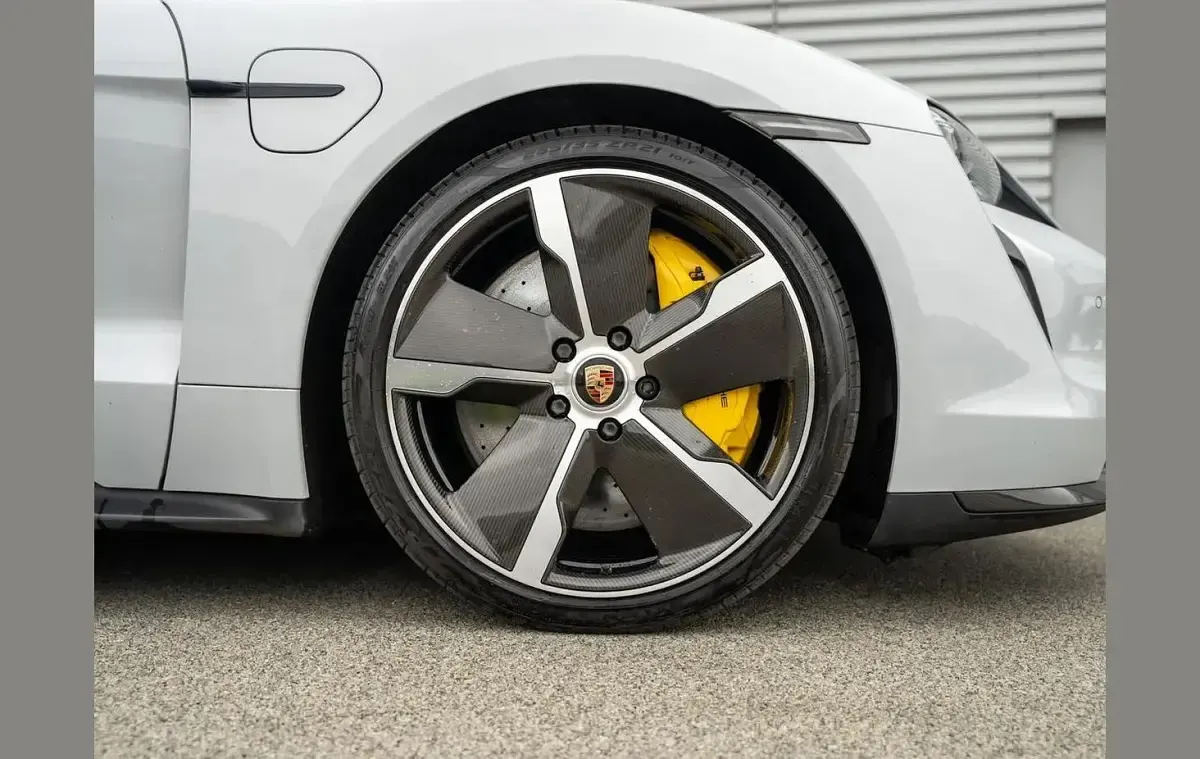 Used Porsche Taycan 559 kW (761 HP) 2021 Grey Sedan