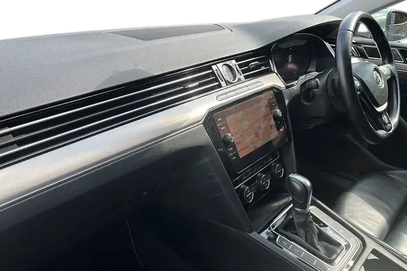 Used VW Arteon Elegance 150 HP (110 kW) 2019 Atlantic blue Hatchback