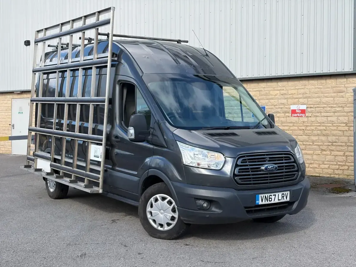 Używany Ford Transit 130 KM (95 kW) 2017 Szary Van