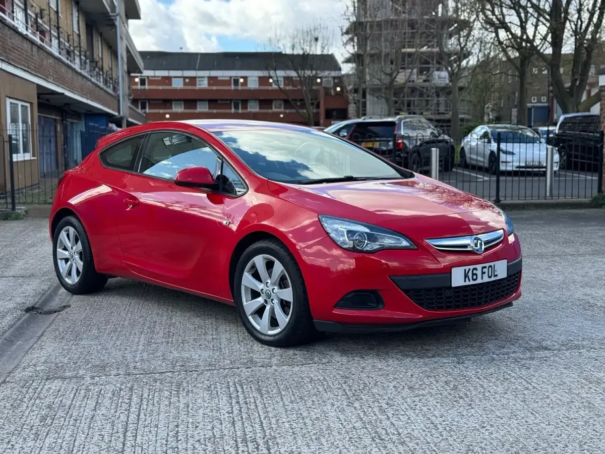 Used Vauxhall Astra GTC Sport 2014 Red Hatchback
