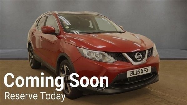 Red Used 2015 Nissan Qashqai N-TEC SUV | £9,990 (Super price) - Image 1/1