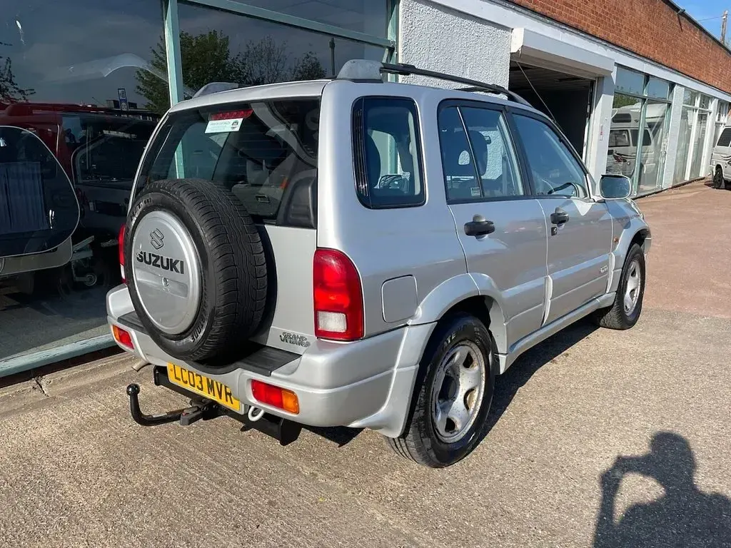 Used Suzuki Grand Vitara 126 HP (92 kW) 2003 Silver Estate