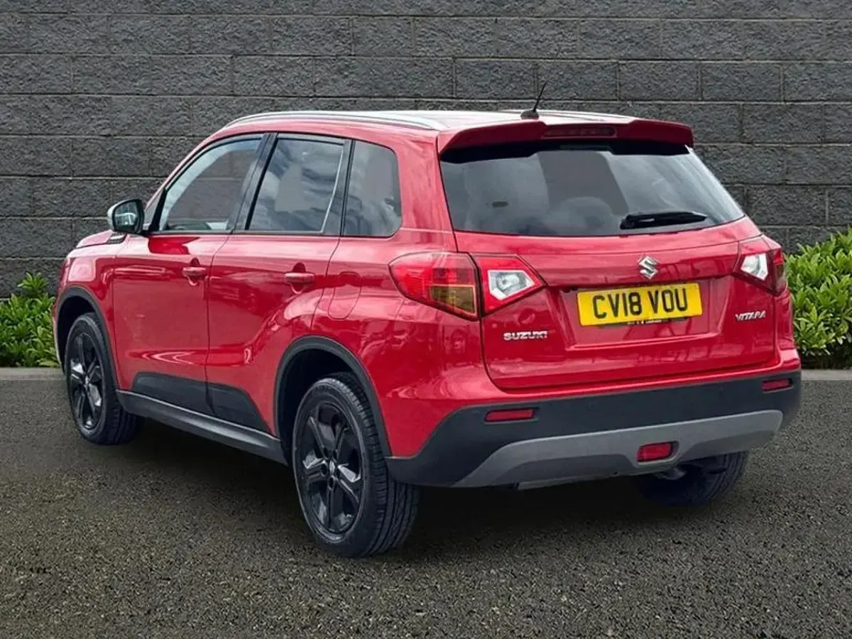 Used Suzuki Vitara 140 HP (102 kW) 2018 Red SUV