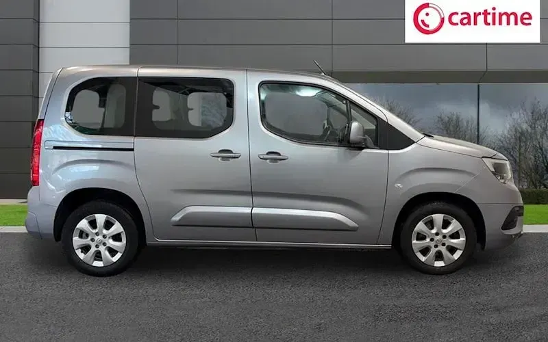 Used Vauxhall Combo S 131 HP (96 kW) 2020 Grey MPV