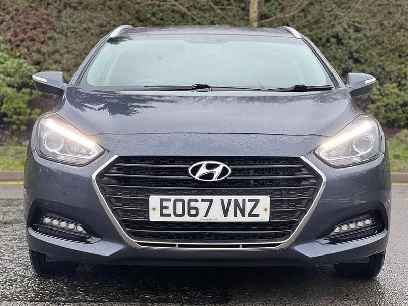 Used Hyundai i40 SE 141 HP (103 kW) 2017 Blue Estate