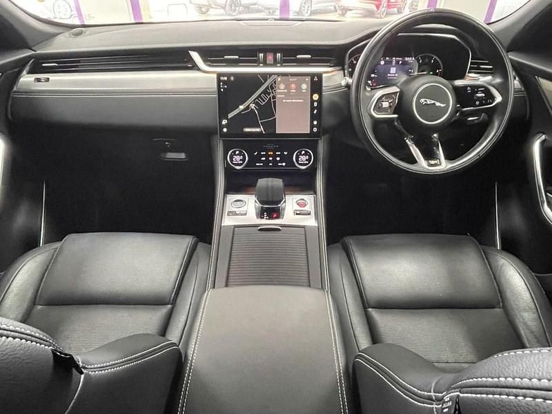 Used Jaguar F-Pace R-Dynamic 204 HP (150 kW) 2022 Black SUV