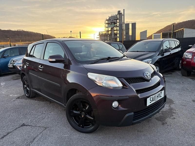 Mauve Used 2011 Toyota Urban Cruiser Hatchback | £1,999 (Good price) - Image 1/4