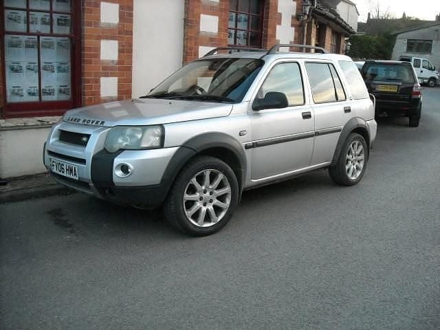 Image 2/4
