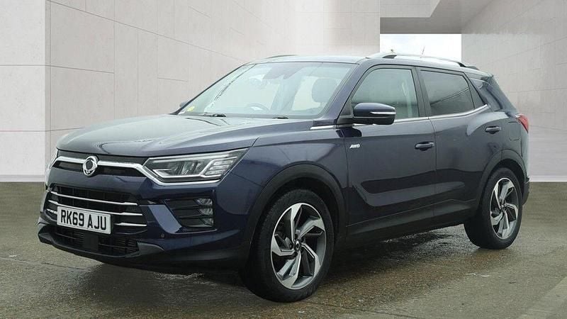 Used Ssangyong (KGM) Korando 136 HP (100 kW) 2019 Blue Estate
