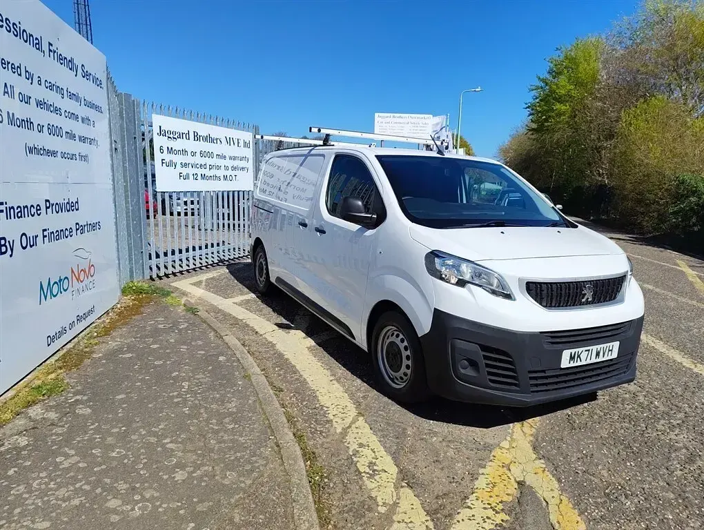 Używany Peugeot Expert 2021 Biały Van