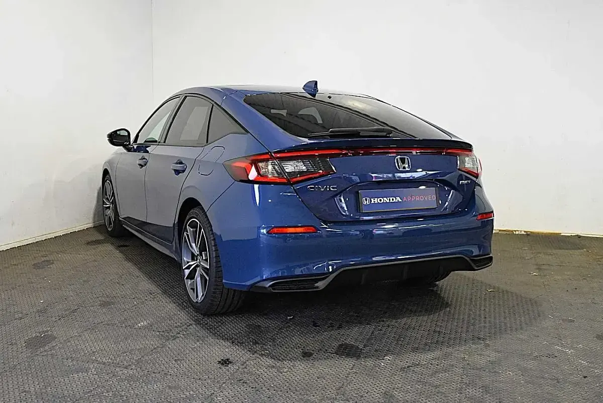 Used Honda Civic Advance 2025 Blue Hatchback