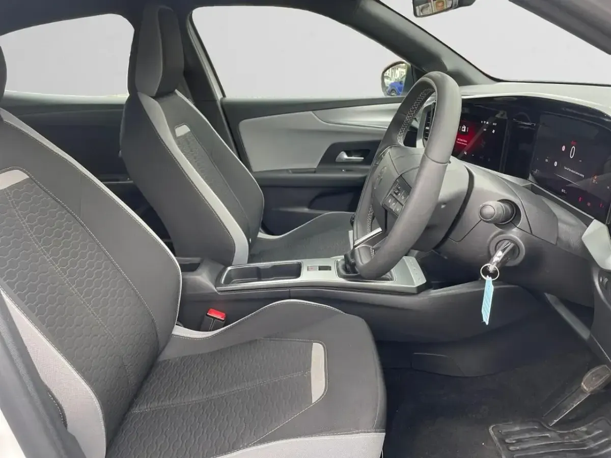 Used Vauxhall Mokka Design Edition 134 HP (98 kW) 2025 SUV
