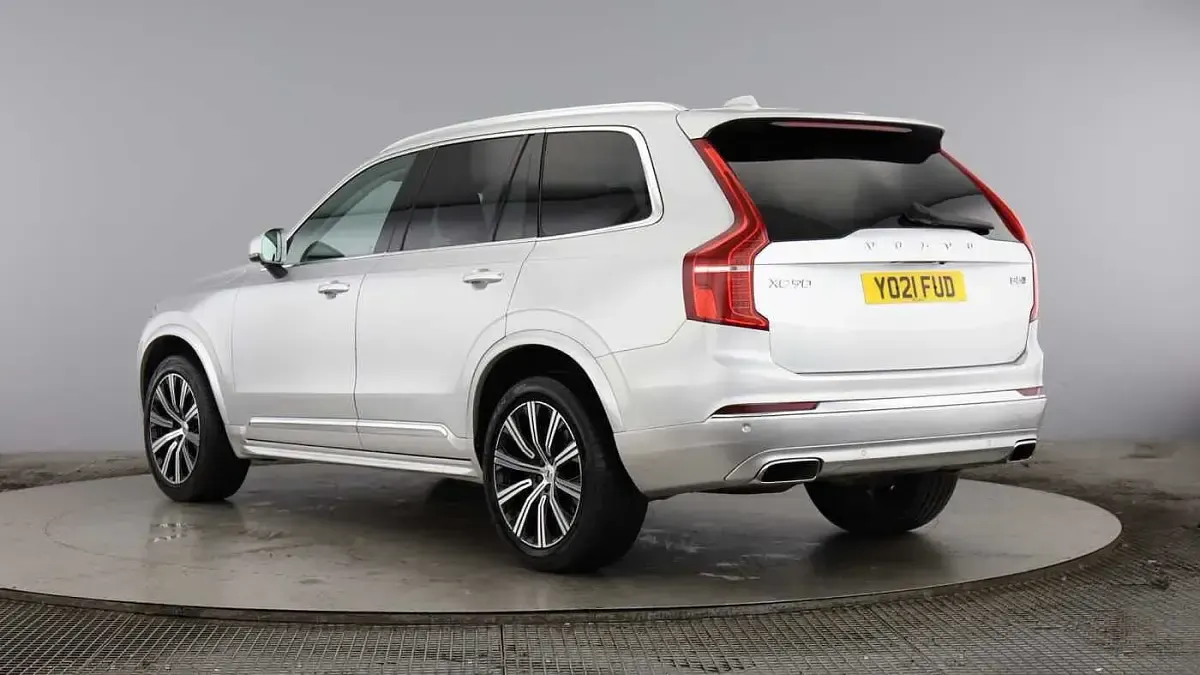 Used Volvo XC90 Inscription 235 HP (172 kW) 2021 Silver SUV