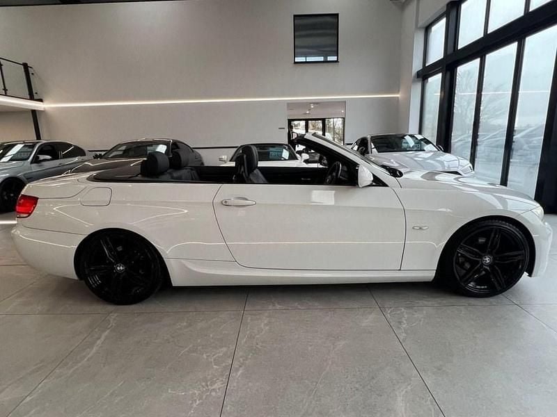 Used BMW 320 Cabriolet M Sport 170 HP (125 kW) 2010 White Cabriolet