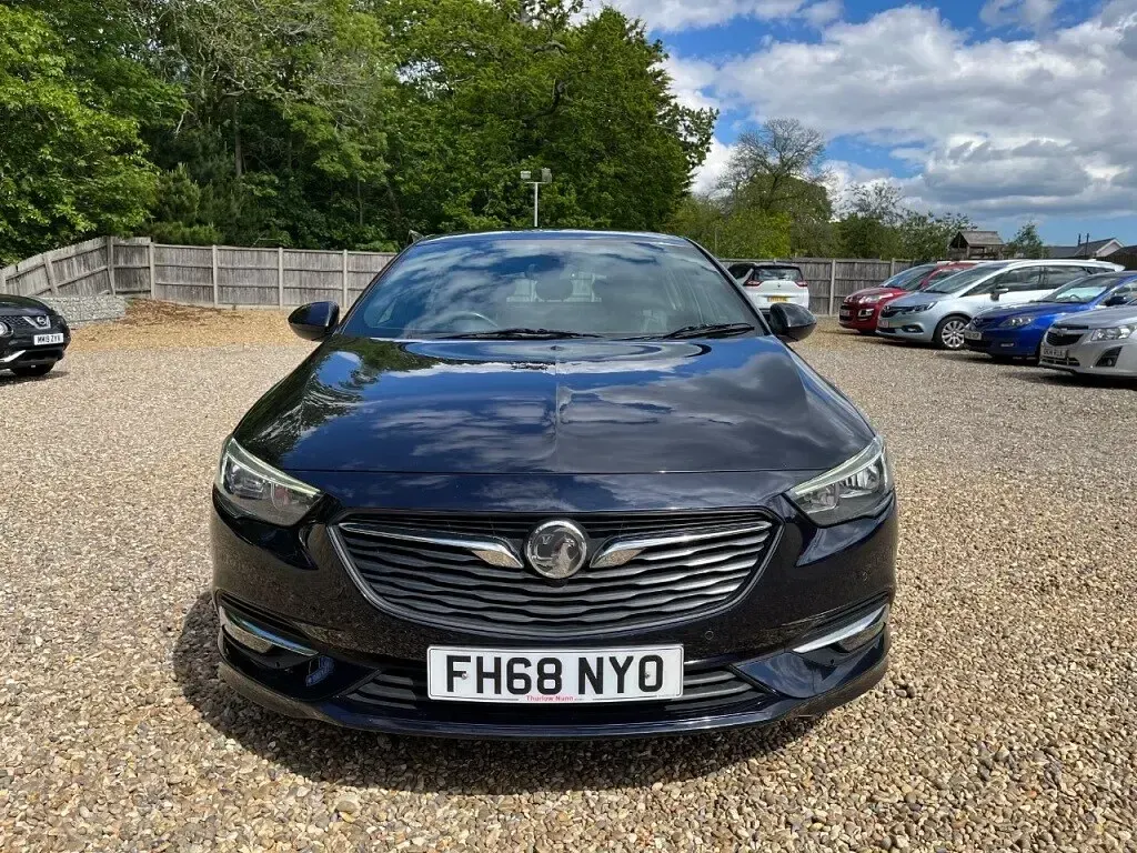 Używany Vauxhall Insignia SRi 170 KM (125 kW) 2019 Niebieski Hatchback