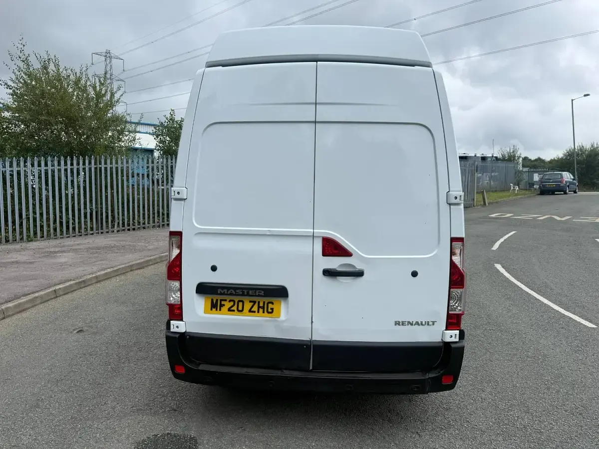 Used Renault Master Business 2020 White MPV