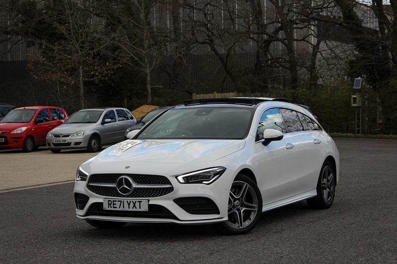 Used Mercedes CLA250e Shooting Brake AMG line 218 HP (160 kW) 2021 White Estate