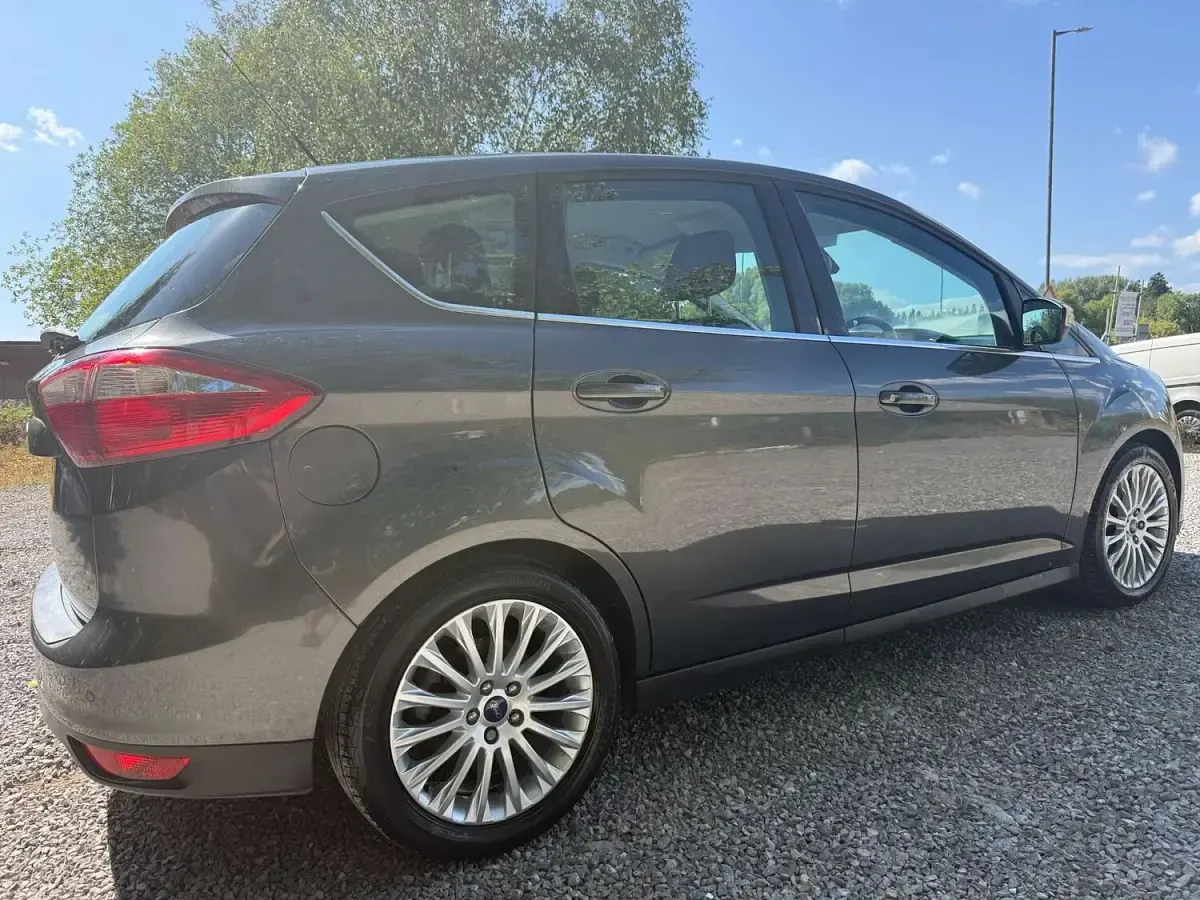 Used Ford C-MAX Titanium 2015 Grey MPV