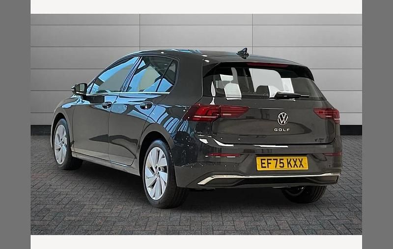 Used VW Golf VIII Style 150 HP (110 kW) 2026 Urano grey Hatchback