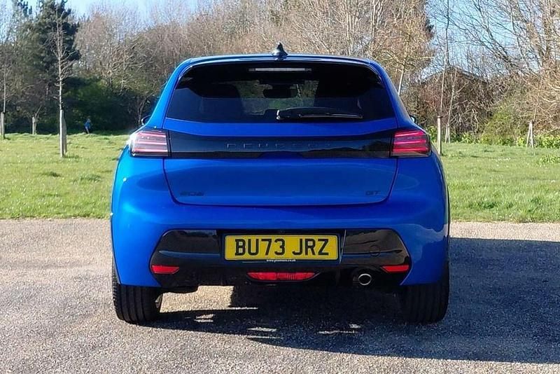 Used Peugeot 208 GT 101 HP (74 kW) 2024 Blue Hatchback