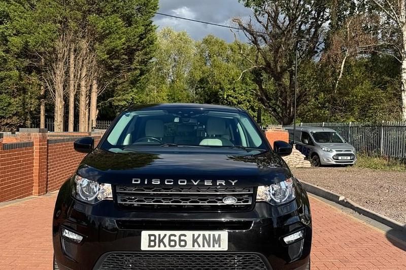 Black Used 2016 Land Rover Discovery Sport SE SUV | £9,499 (Good price) - Image 1/1