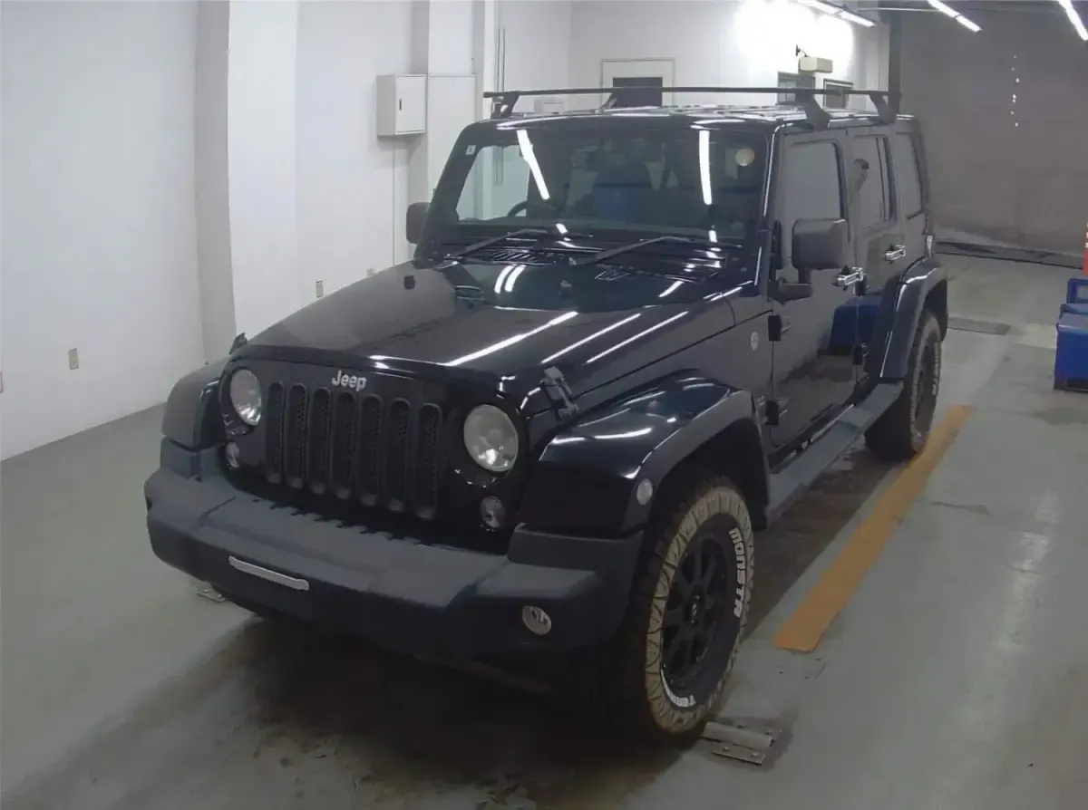 Used Jeep Wrangler Sahara 290 HP (213 kW) 2026 Black SUV