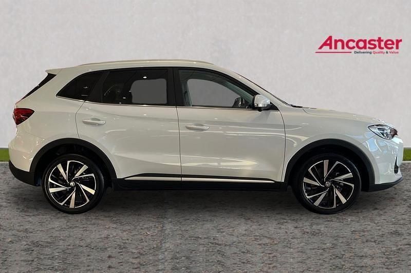 New MG ZS Trophy 196 HP (144 kW) 2025 White Sedan