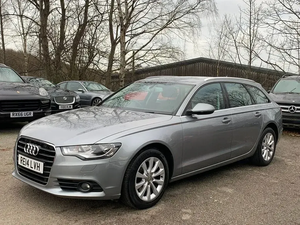 Usado Audi A6 Design 190 HP (139 kW) 2014 Cinzento Carrinha