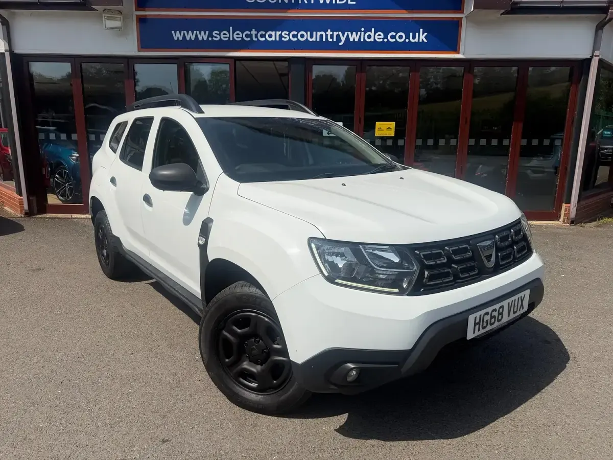 Used Dacia Duster Essentiel 115 HP (84 kW) 2019 White SUV