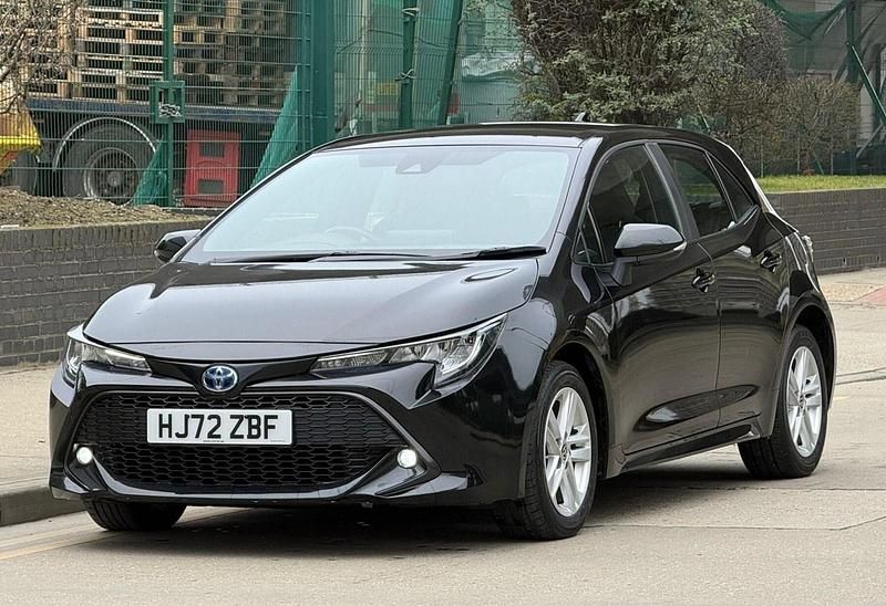 Used Toyota Corolla 140 HP (102 kW) 2022 Black Hatchback