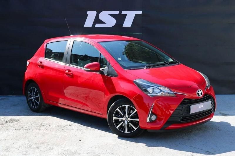 Usado Toyota Yaris 2018 Vermelho Citadino