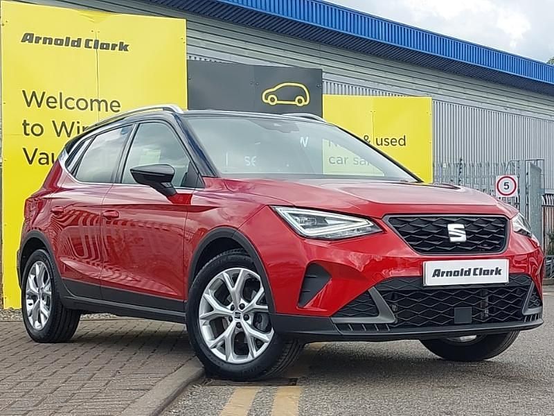 Red Used 2022 Seat Arona FR SUV | £14,698 (Fair price) - Image 1/4