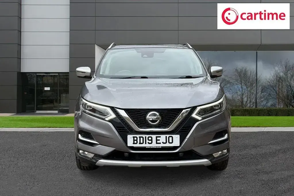 Used Nissan Qashqai N-Motion 140 HP (102 kW) 2019 Grey SUV