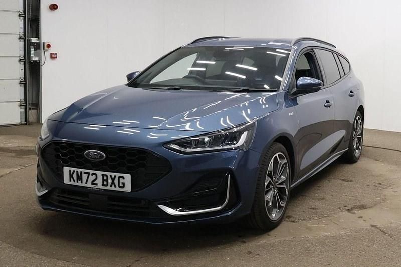 Used Ford Focus ST-Line 125 HP (91 kW) 2022 Blue Estate