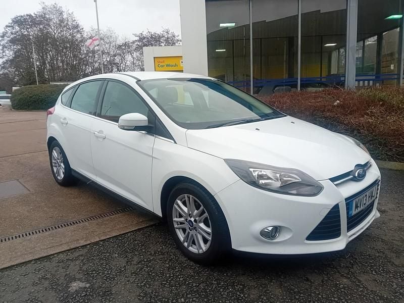 White Used 2013 Ford Focus Titanium Hatchback | £2,295 (Good price) - Image 1/4