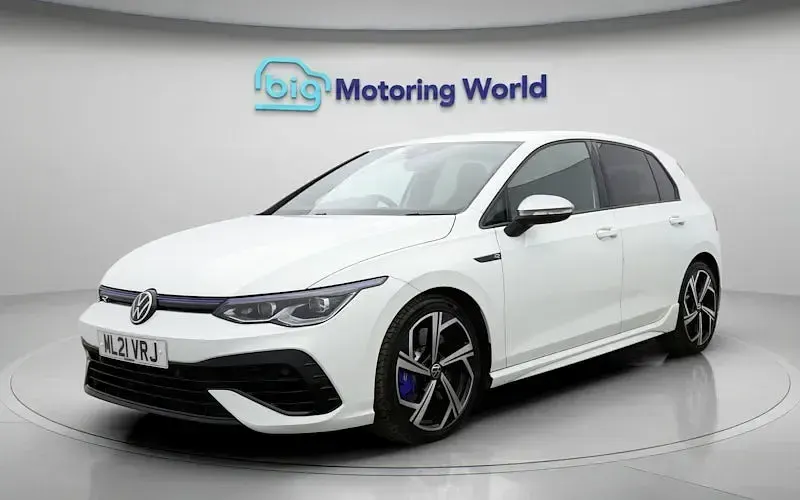 Używany VW Golf VIII R 320 KM (235 kW) 2024 Hatchback