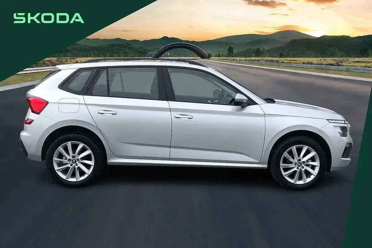 Usado Skoda Kamiq SE 115 HP (84 kW) 2025 Prateado SUV