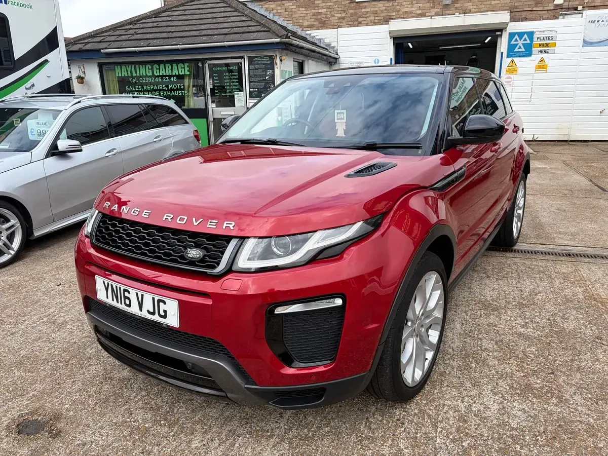 Used Land Rover Range Rover evoque HSE Dynamic 180 HP (132 kW) 2016 Red SUV