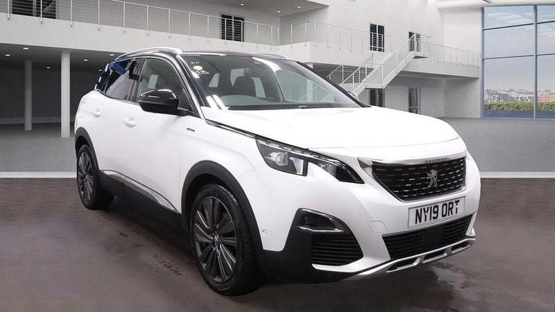 White Used 2019 Peugeot 3008 Premium Hatchback | £11,290 (Fair price) - Image 1/4