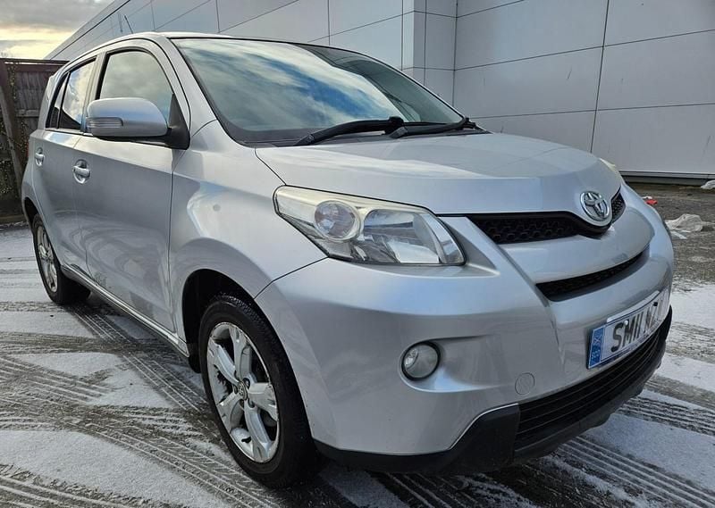 Used Toyota Urban Cruiser 2011 Silver Hatchback