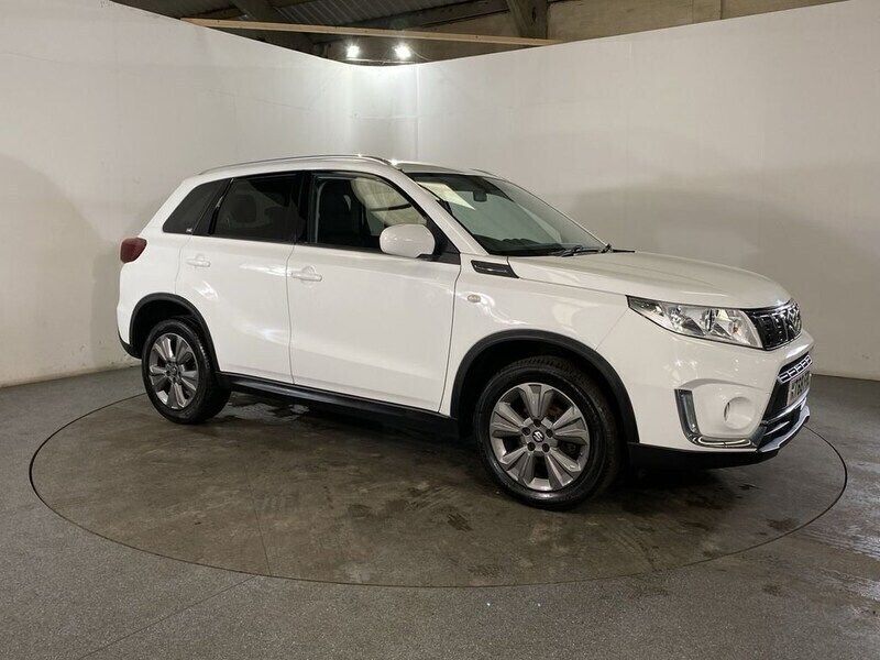White Used 2018 Suzuki Vitara SZ-T SUV | £9,499 (Fair price) - Image 1/4