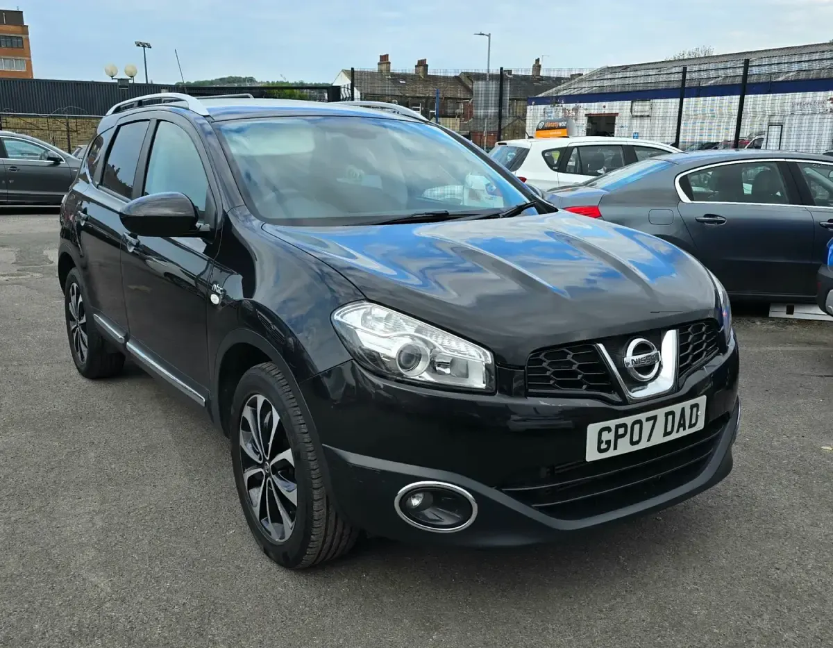 Second-hand Nissan Qashqai +2 N-TEC 2011 Negru SUV